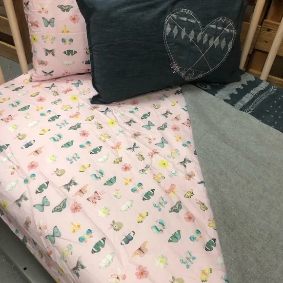 Baby crib bedding kit - Picture 4 of 5